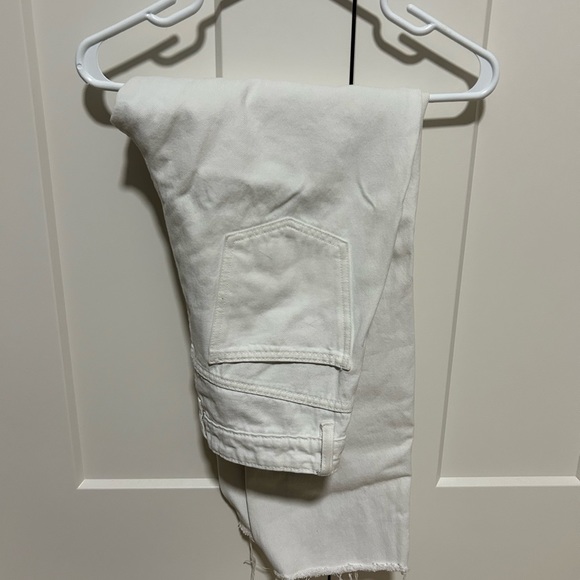 Zara Cropped Raw Edge White Jeans - Picture 5 of 5